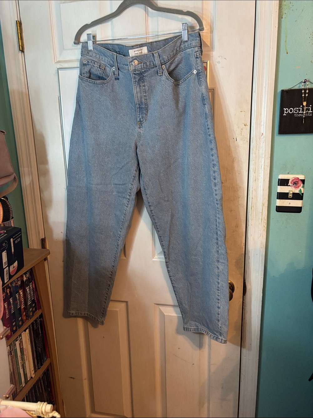Light Blue  Barrel High-Waist Straight Leg Jeans Size 31/12
